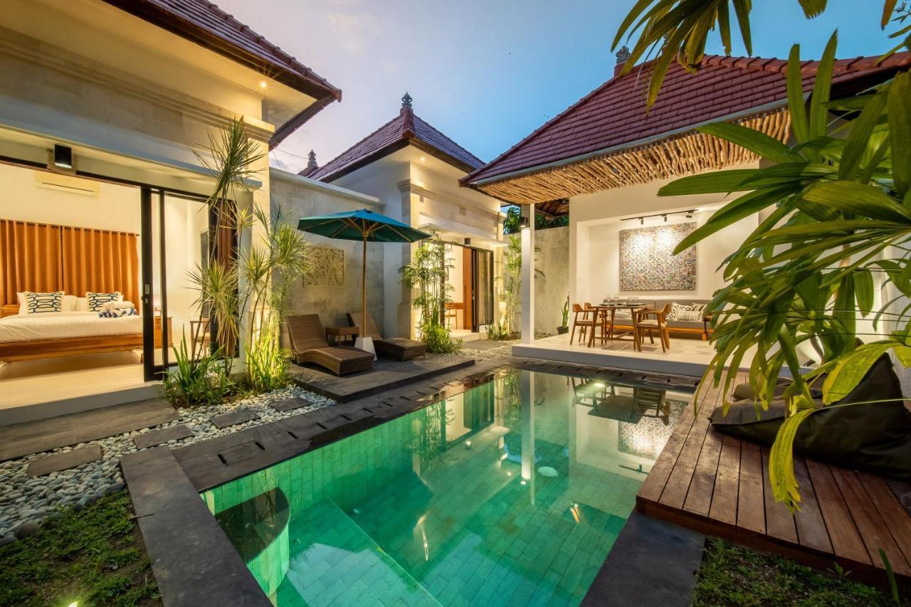 Villa Banua Seminyak Exterior photo