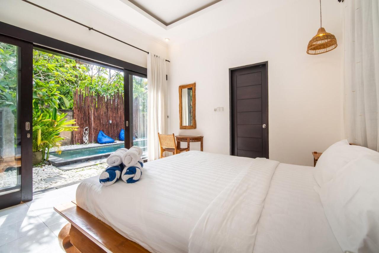 Villa Banua Seminyak Exterior photo