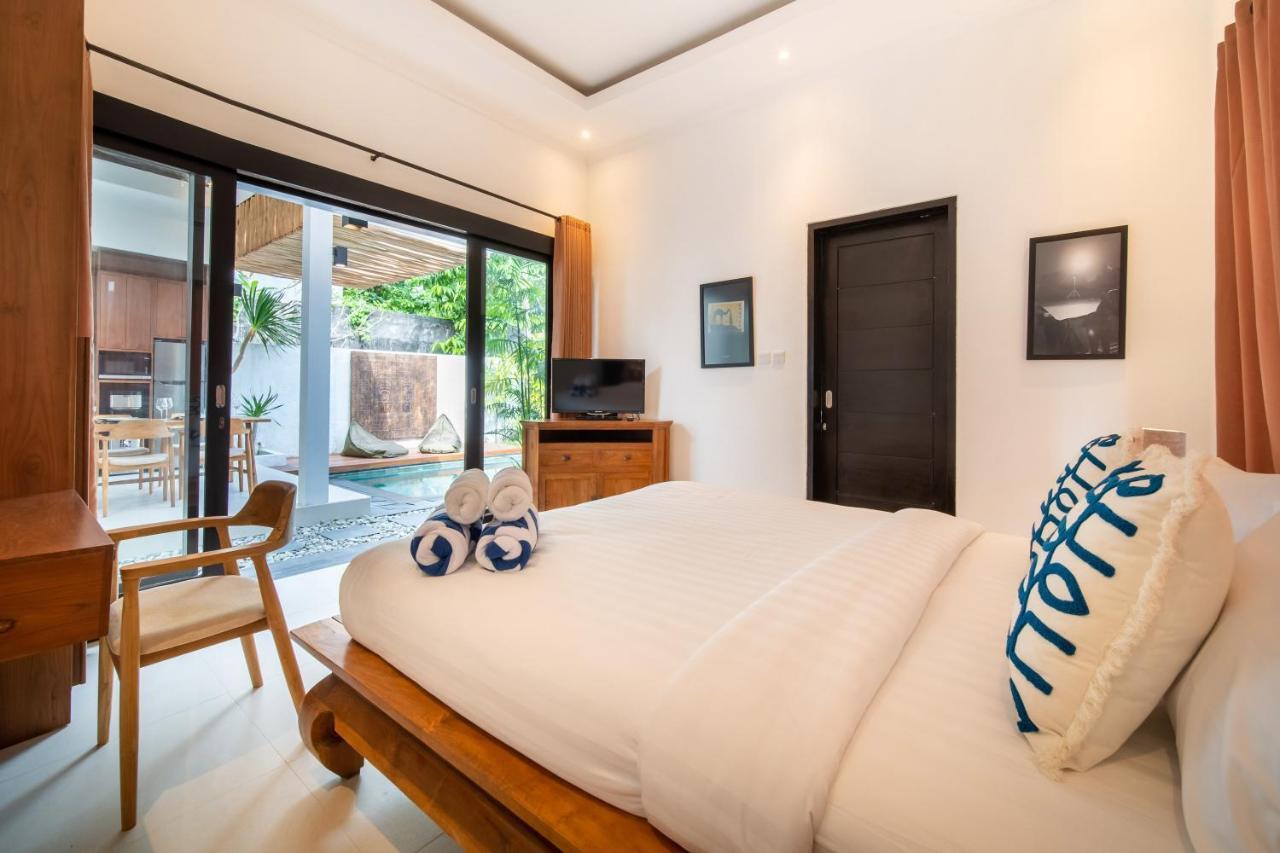 Villa Banua Seminyak Exterior photo