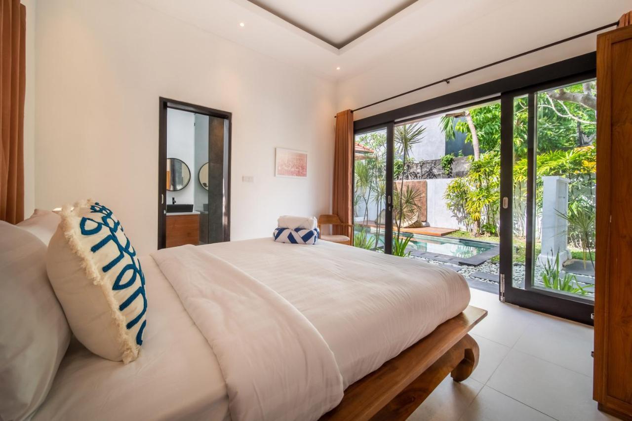 Villa Banua Seminyak Exterior photo
