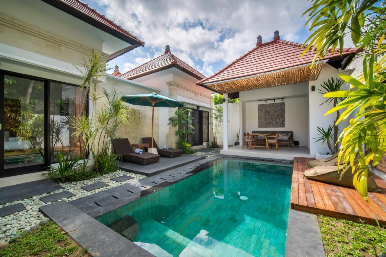 Villa Banua Seminyak Exterior photo